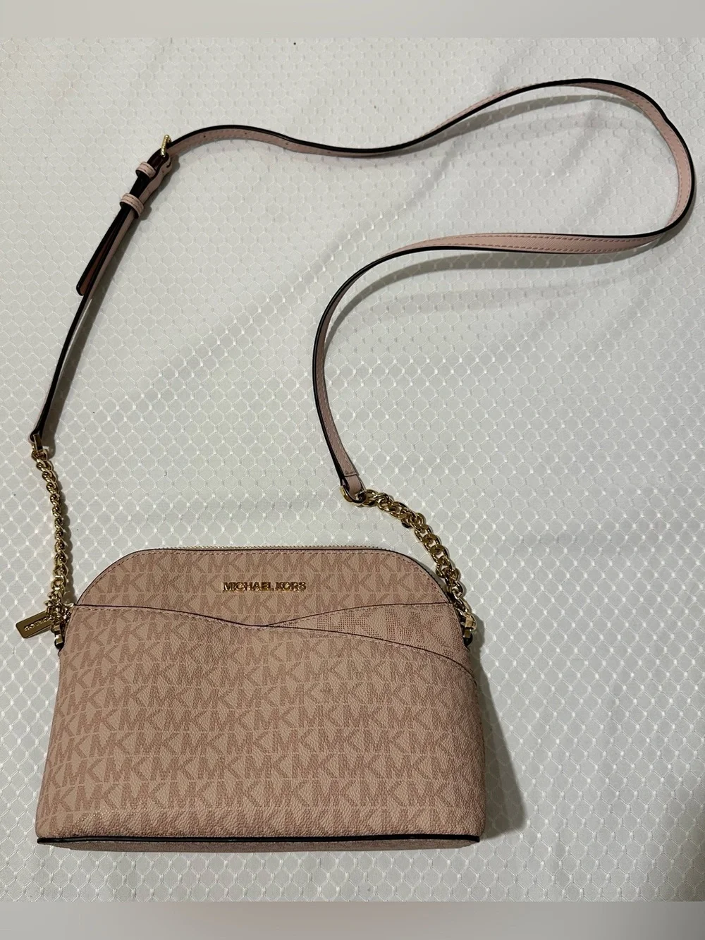 Michael Kors Blush Signature Dome Crossbody with Gold Chain